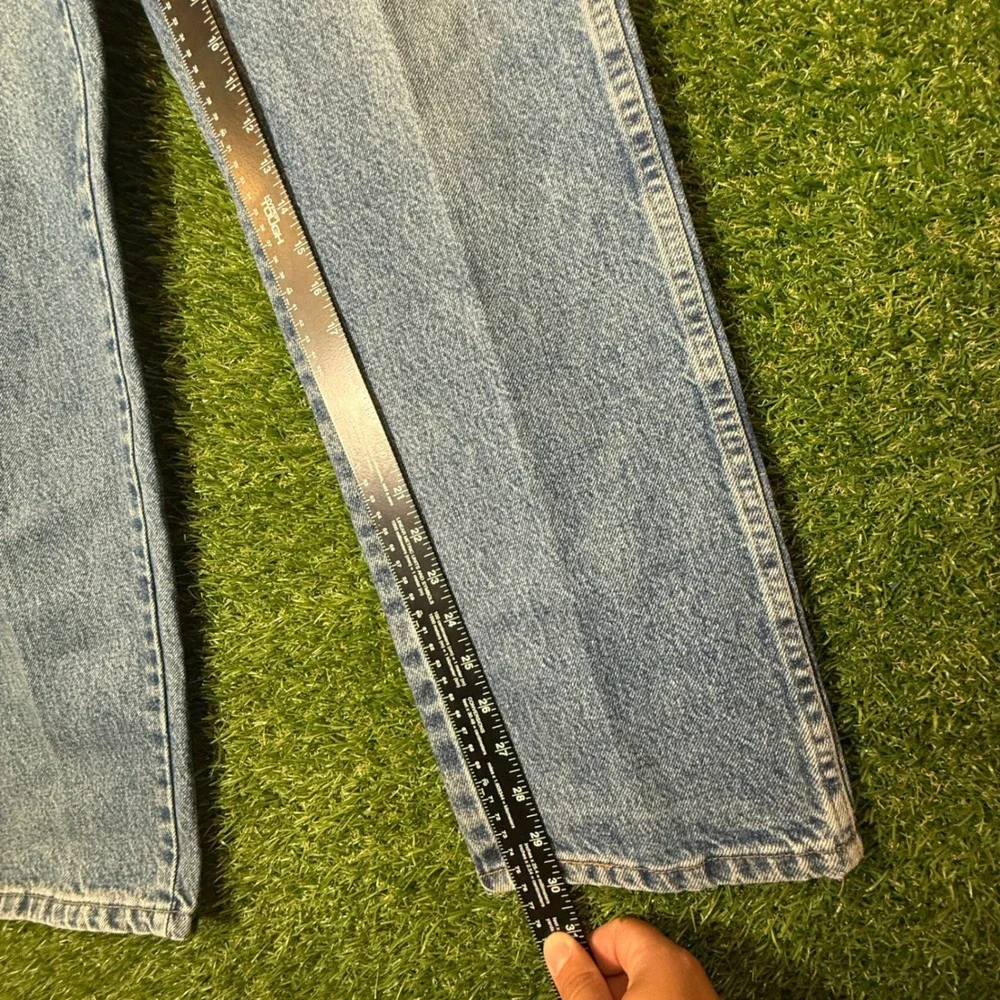 Wrangler Authentic Jeans Mens Size 36x30 Light‎ Wash Denim Casual Pants
